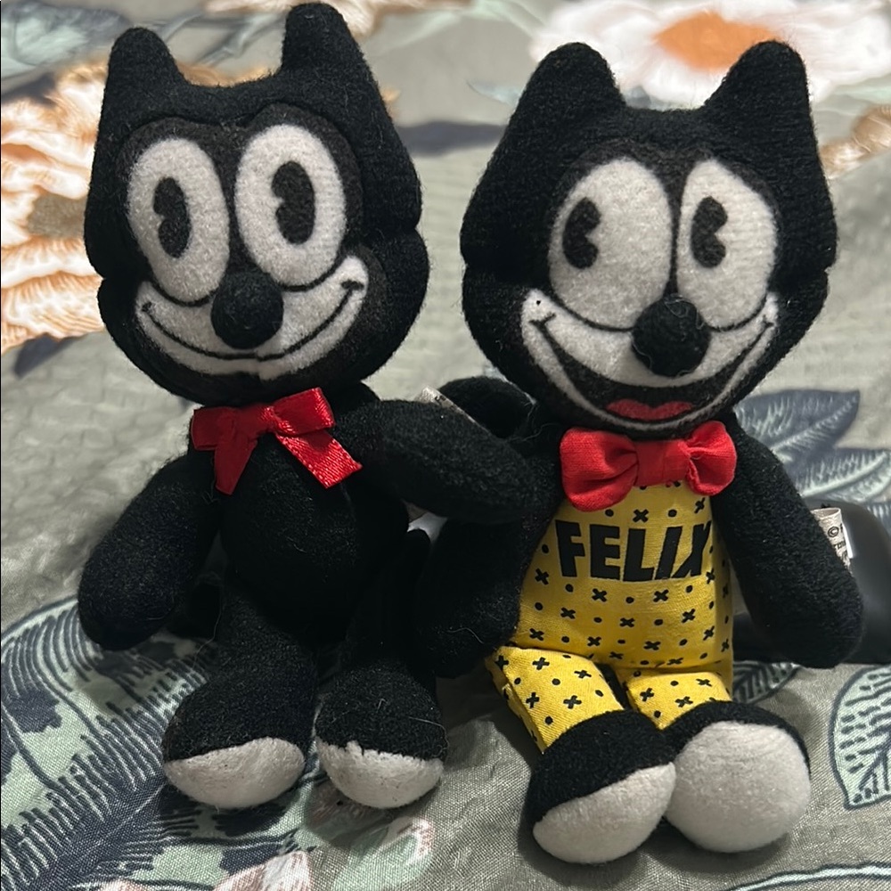 Felix the Cat Plush Toy Set - Black and Yellow